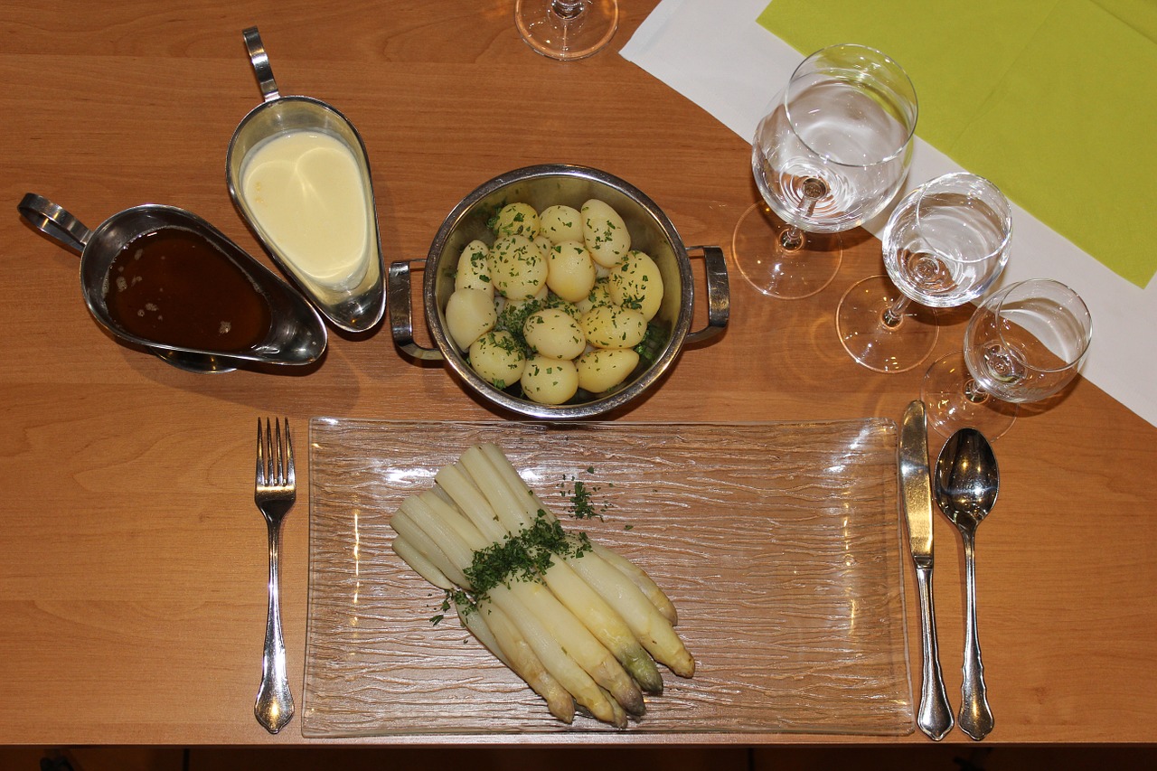 asparagus asparagus dish potatoes free photo