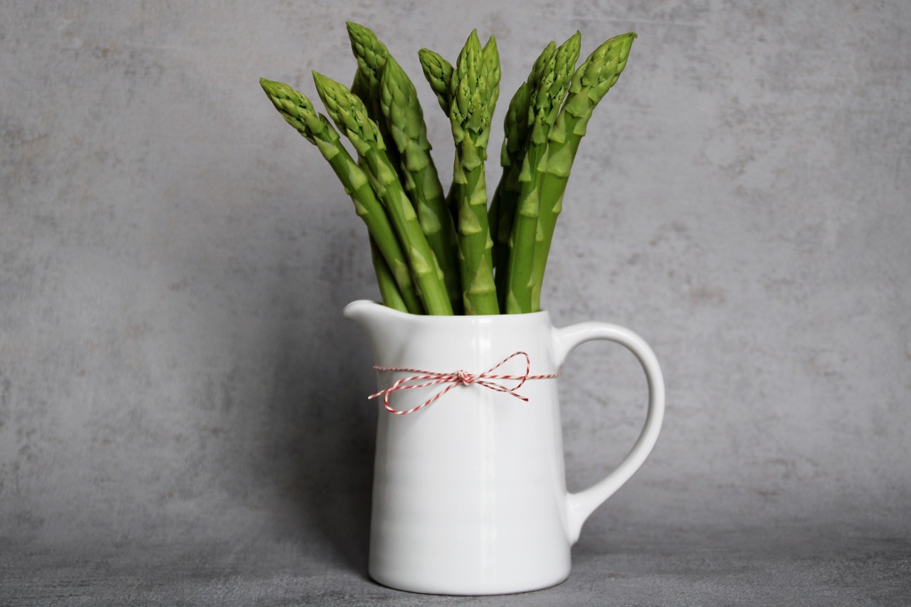 asparagus  vegetables  green free photo