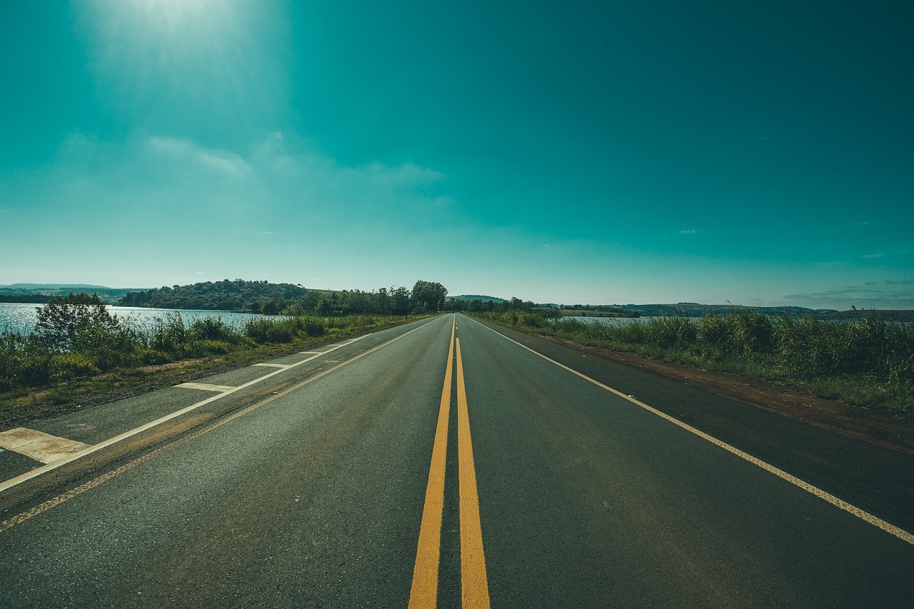 asphalt countryside empty free photo