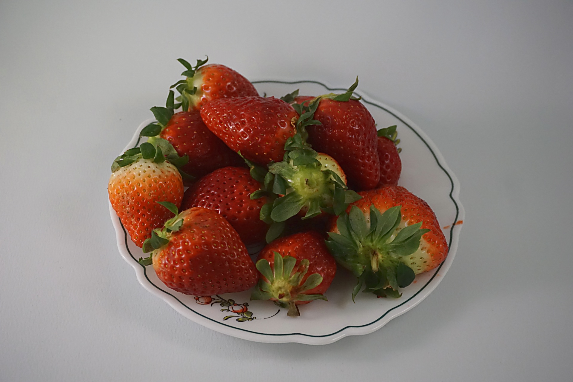 strawberries strawberry summer free photo