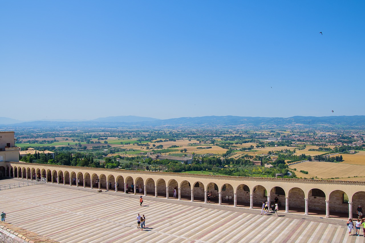 assisi asiz square free photo