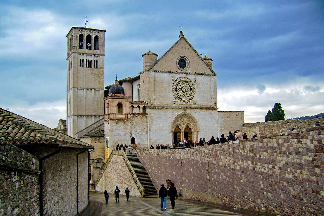assisi st francis basilica of st francis free photo