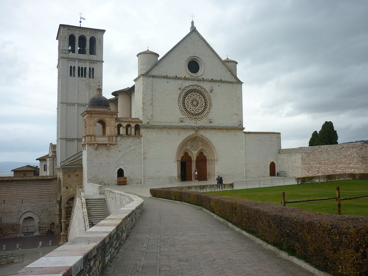 assisi umbria basilica free photo