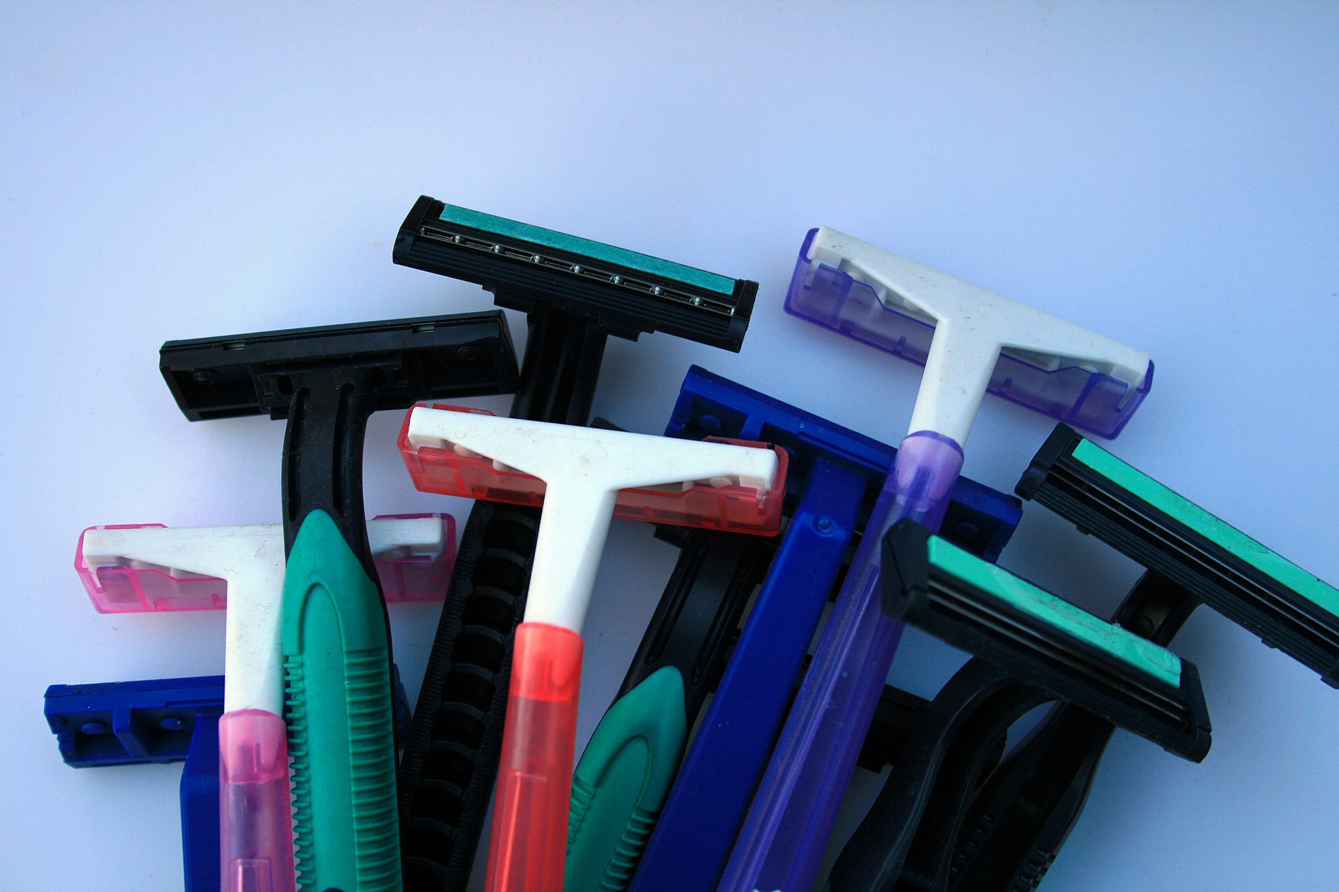 razors plastic colourful free photo