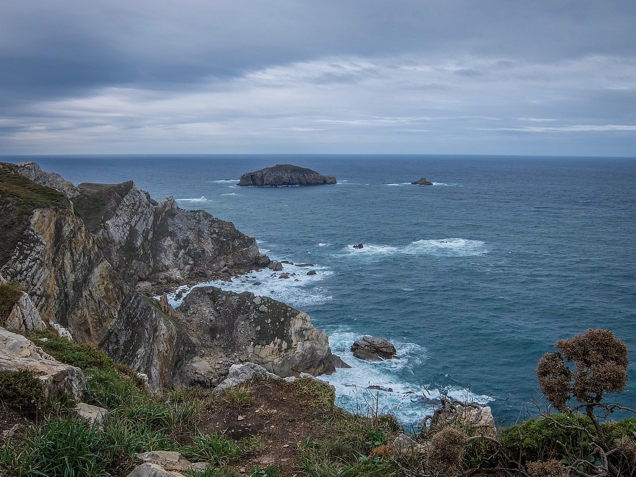asturias coast rocks free photo