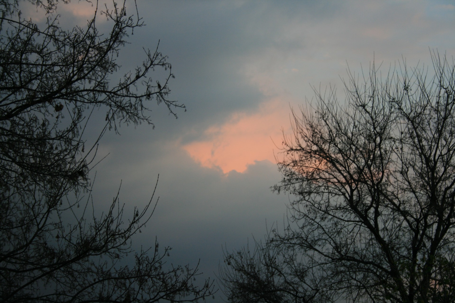 cloudy grey clouds dark skies free photo