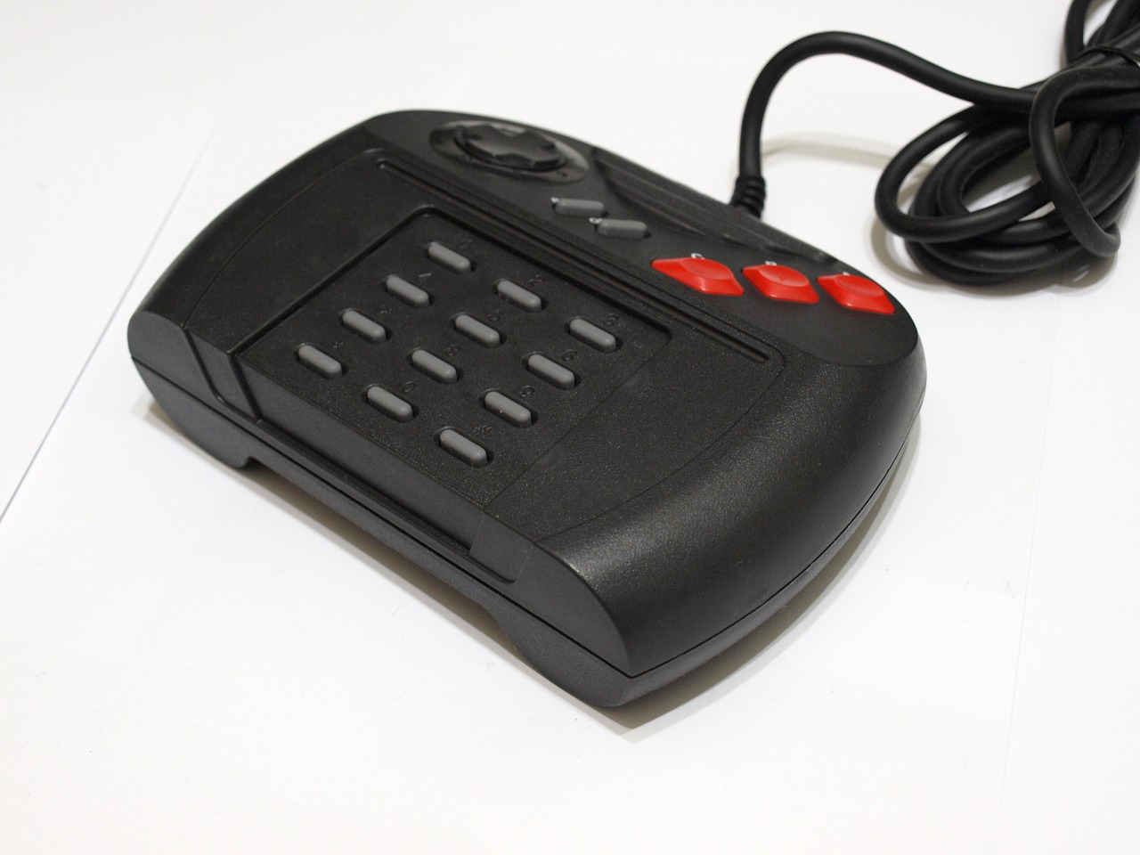 atari jaguar controller free photo