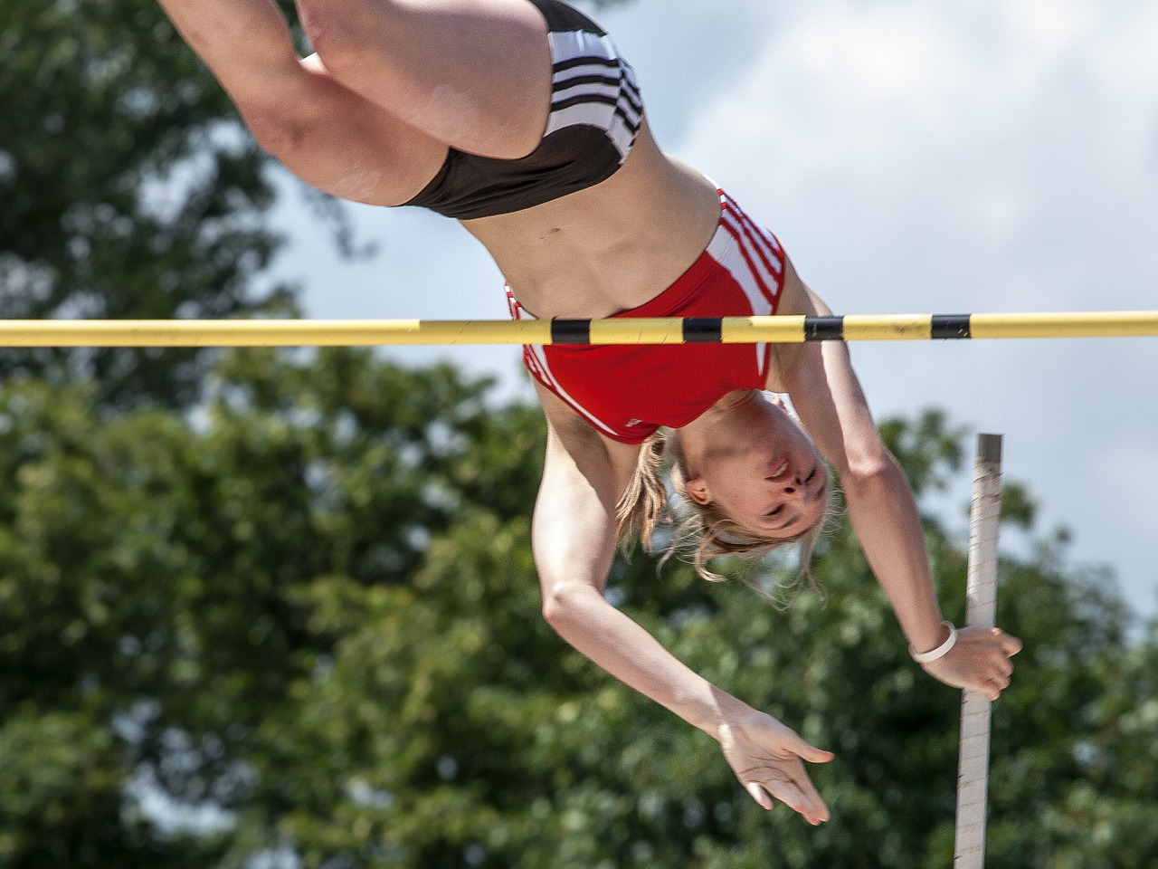 athletics pole vault sport free photo