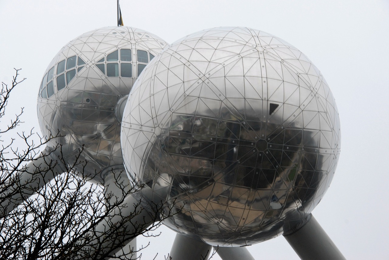 atomium science ball free photo