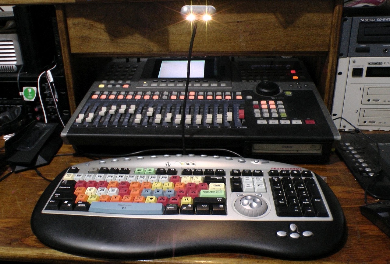 audio mixer video free photo