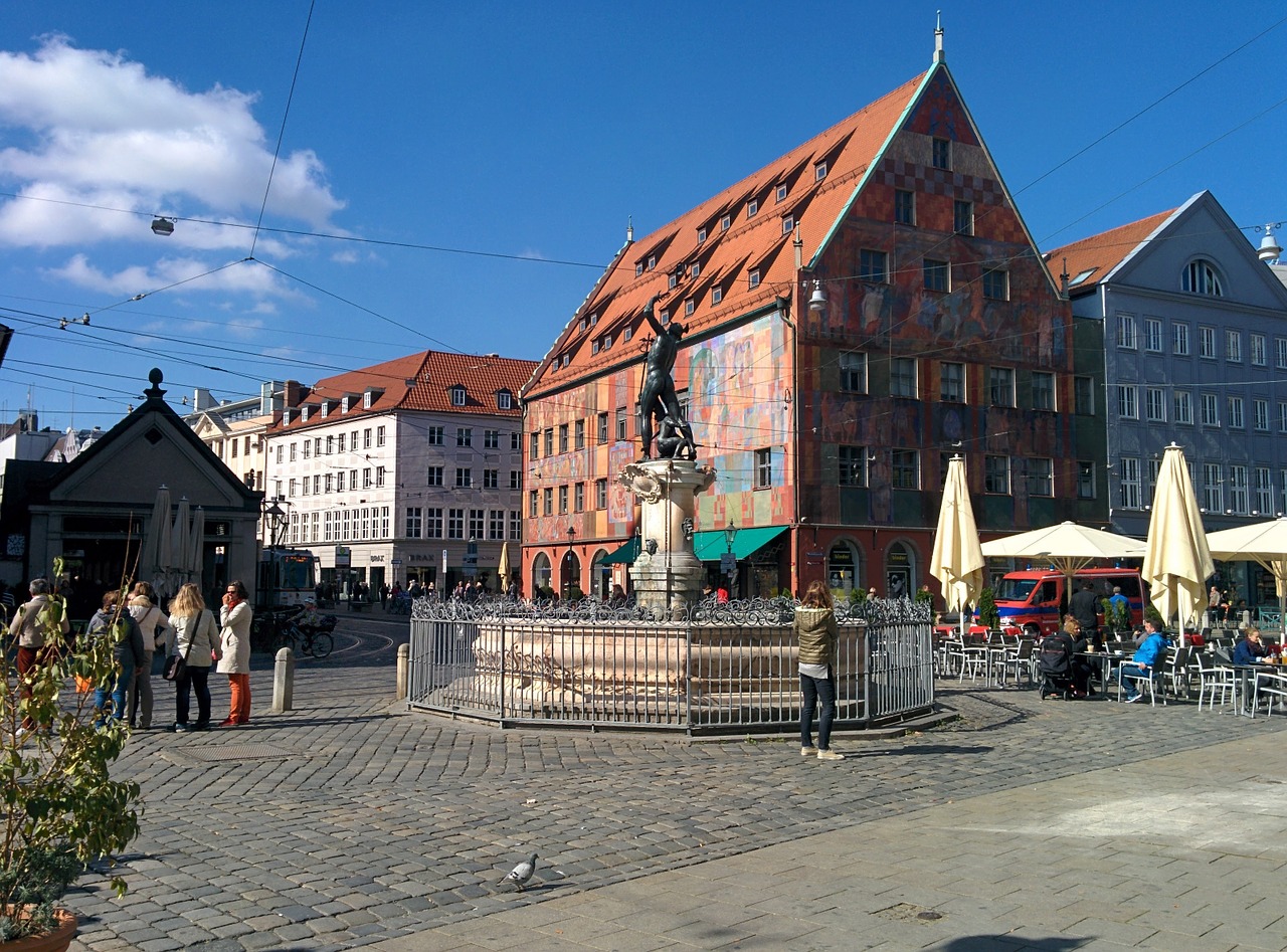 augsburg weberhaus moritzplatz free photo