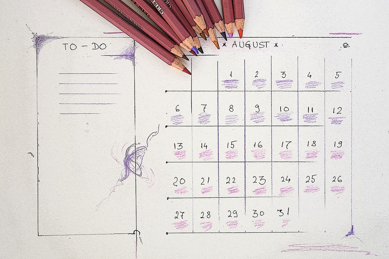 august  calendar  planner free photo