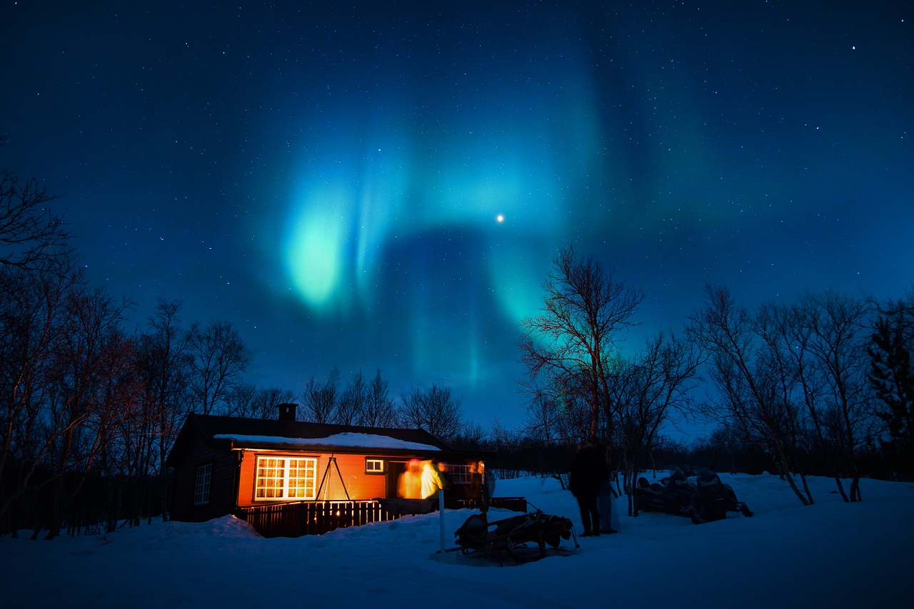 aurora borealis blue cabin free photo