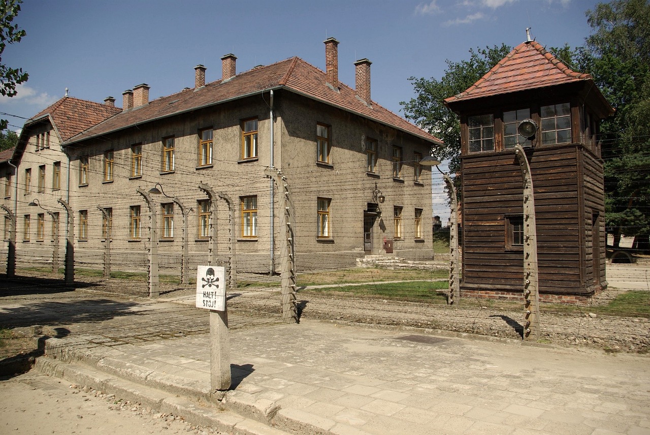 auschwitz-birkenau concentration camp nazism free photo