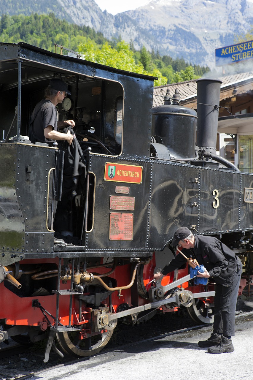 austria locomotive maintenance oil can free photo