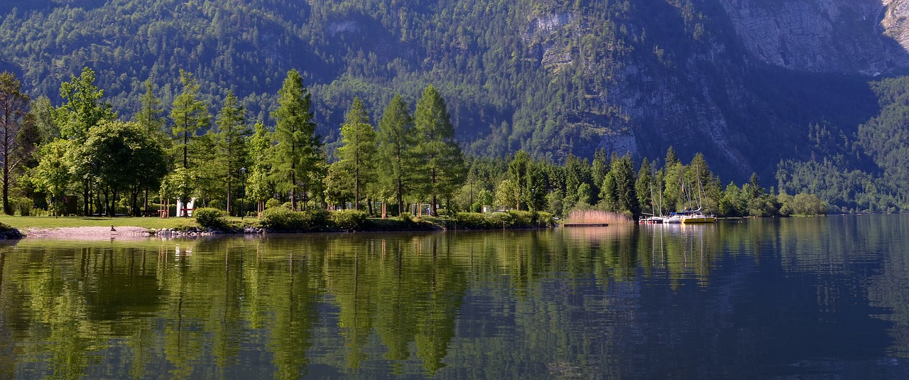 austria hallstatt water surface free photo