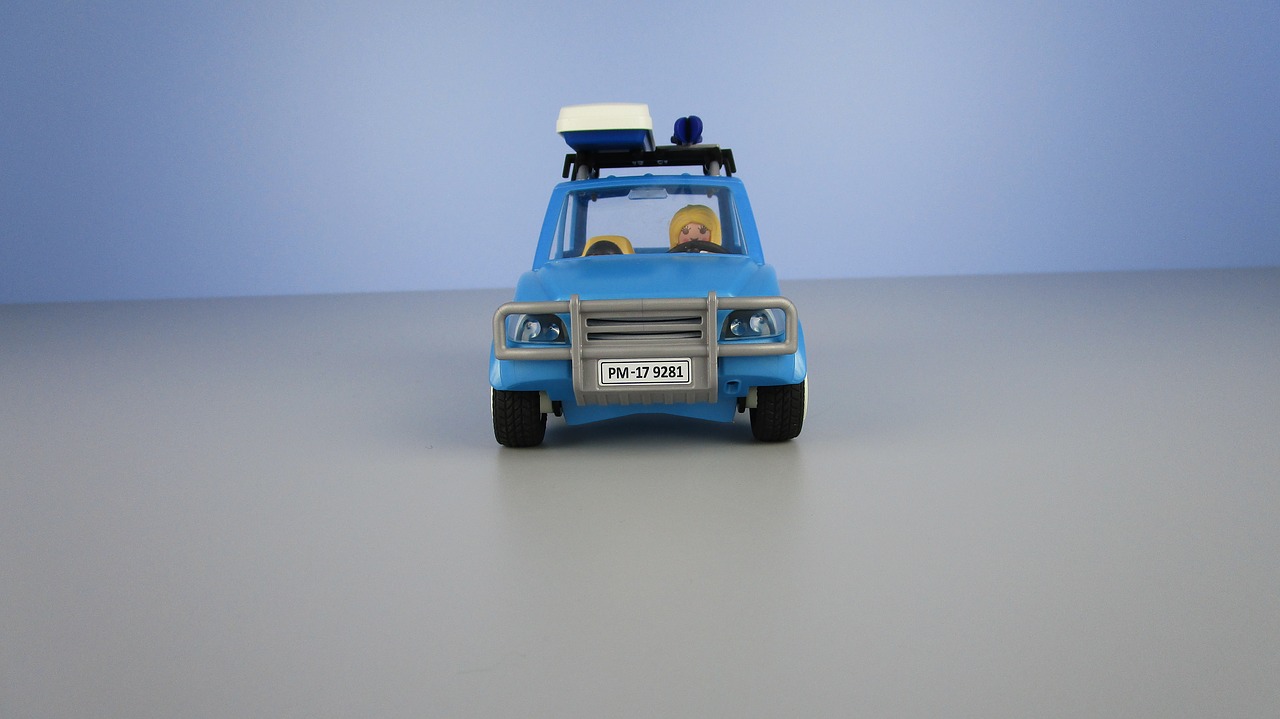 auto  roof box  miniature free photo