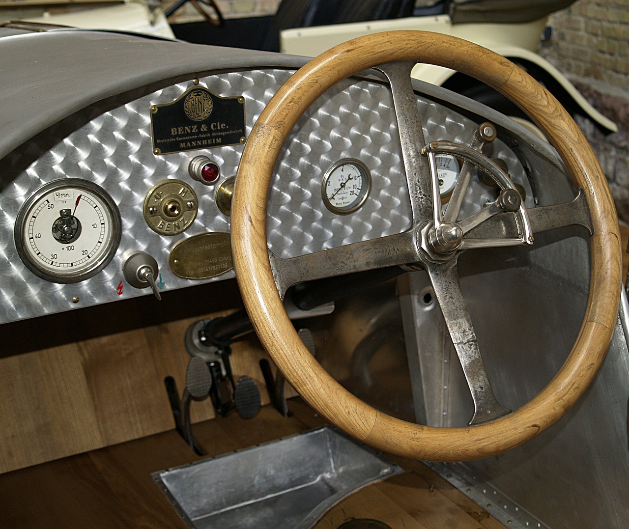 auto steering wheel classic free photo