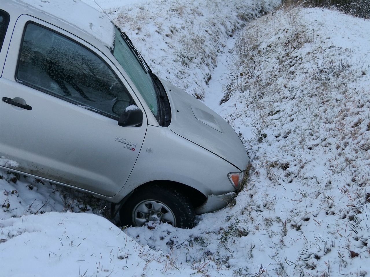 auto accident winter free photo