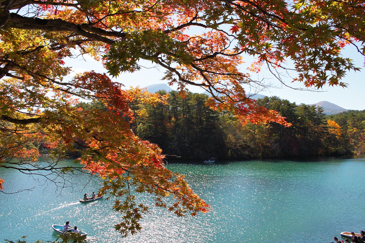 mount bandai urabandai goshiki-numa free photo