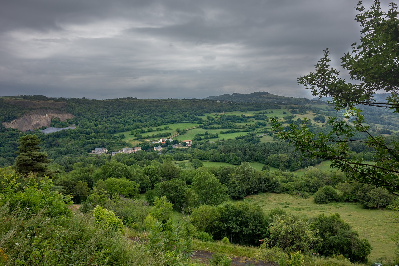 auvergne  landscape  green free photo