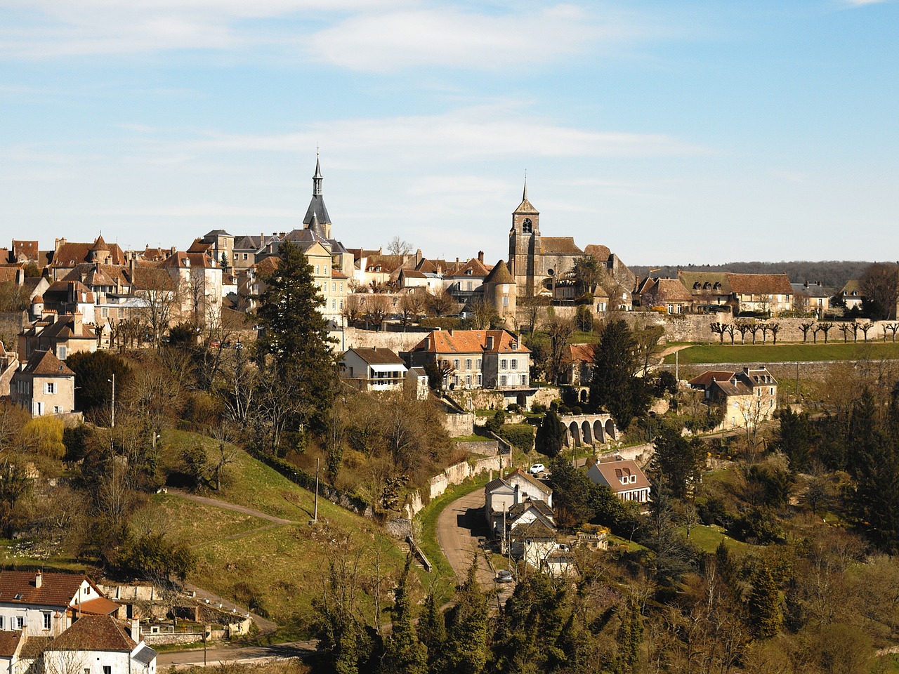 avallon yonne city free photo