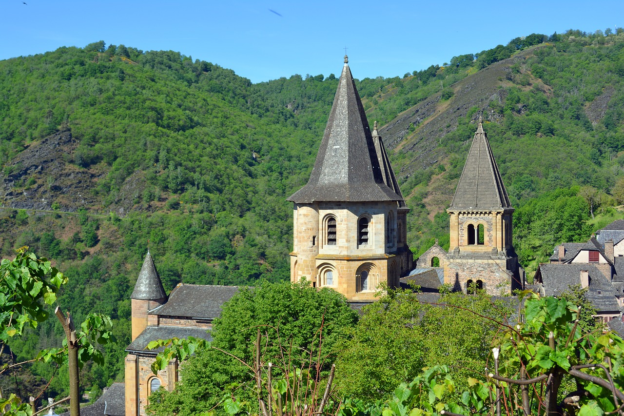 aveyron conques abbey free photo