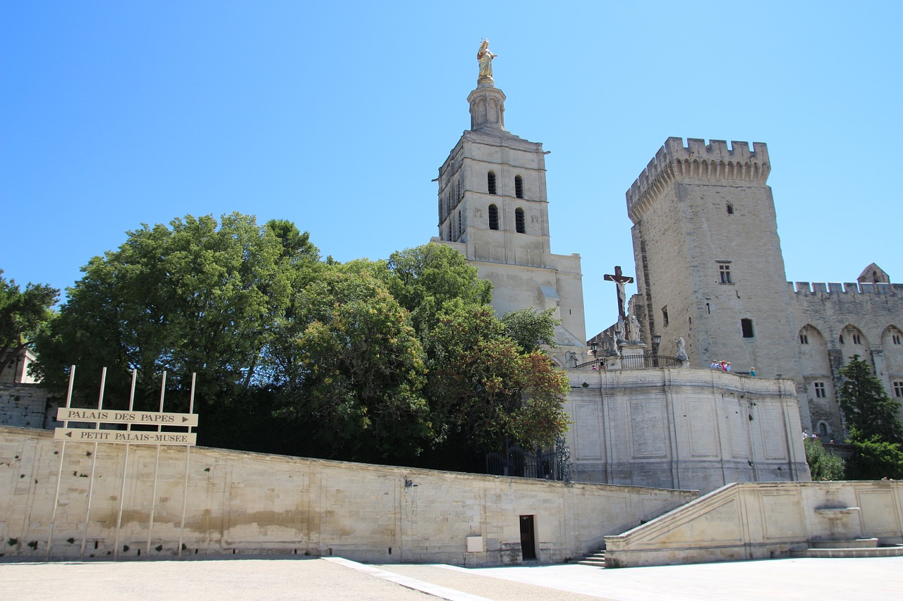 avignon pope palais des papes free photo