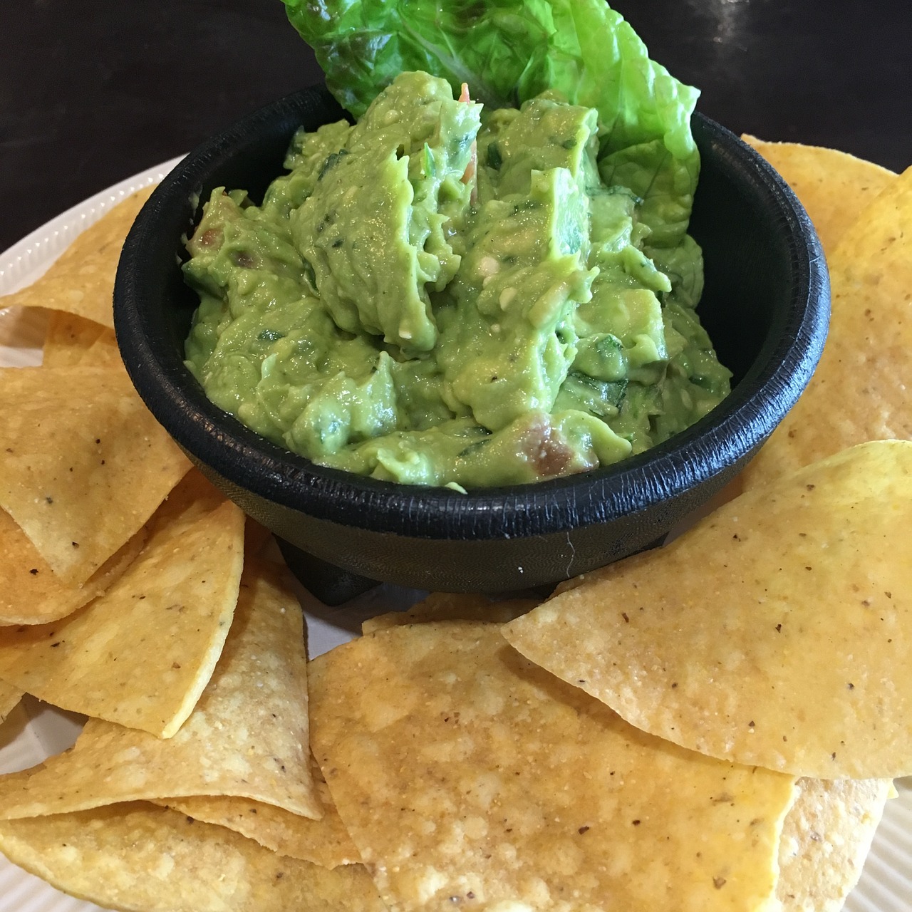 avocado guacamole chips free photo