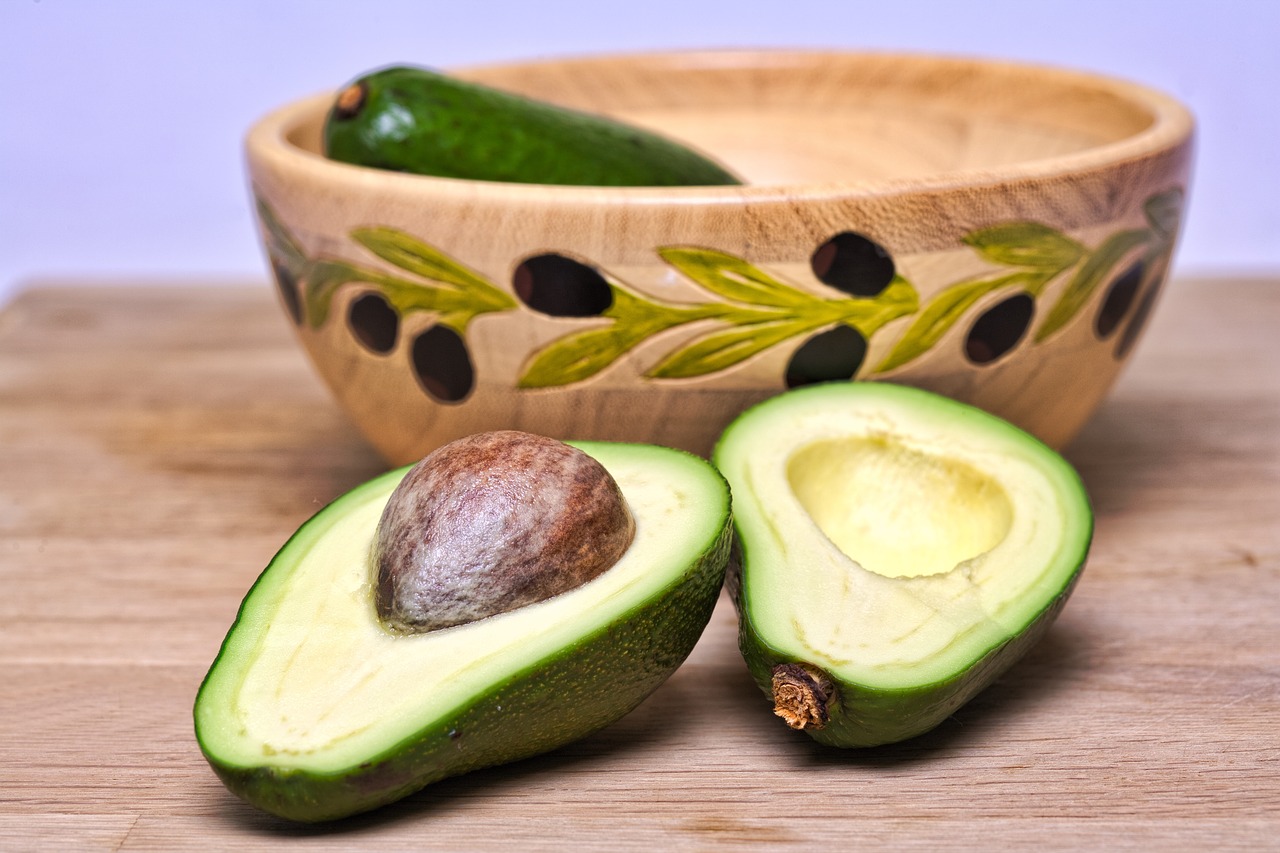 avocado monounsaturated fats free photo
