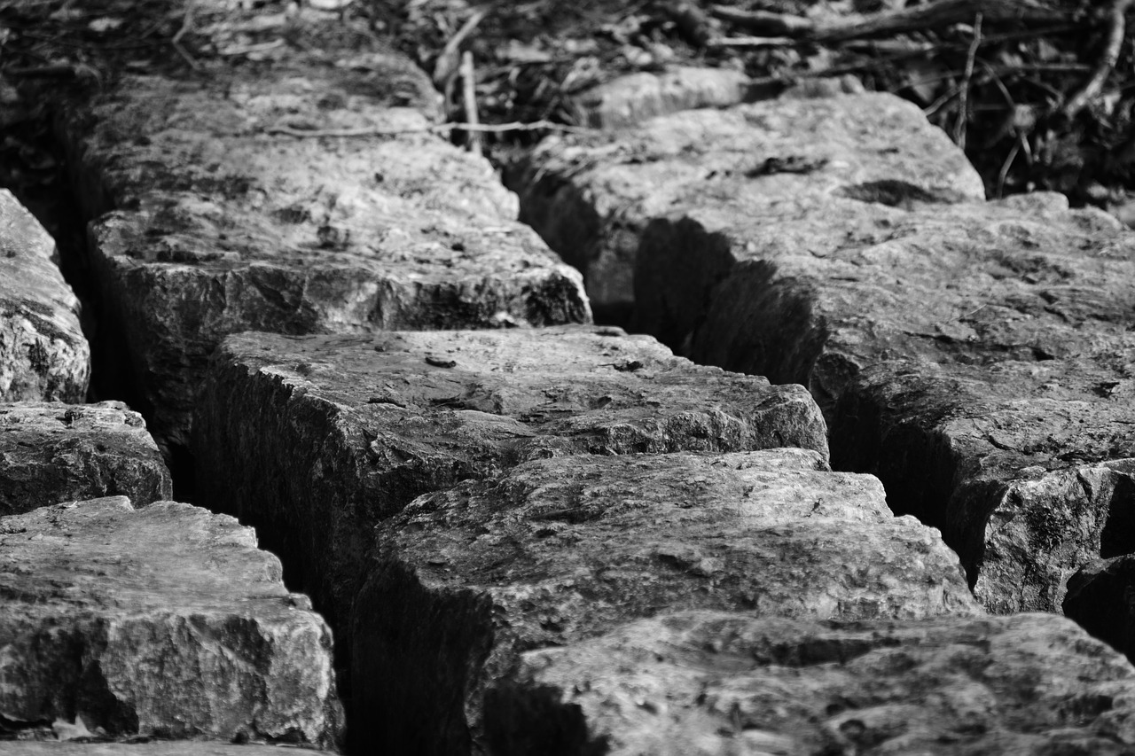 away stones nature free photo