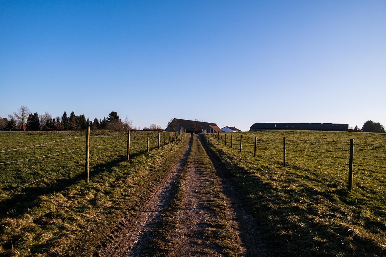 away lane sky free photo