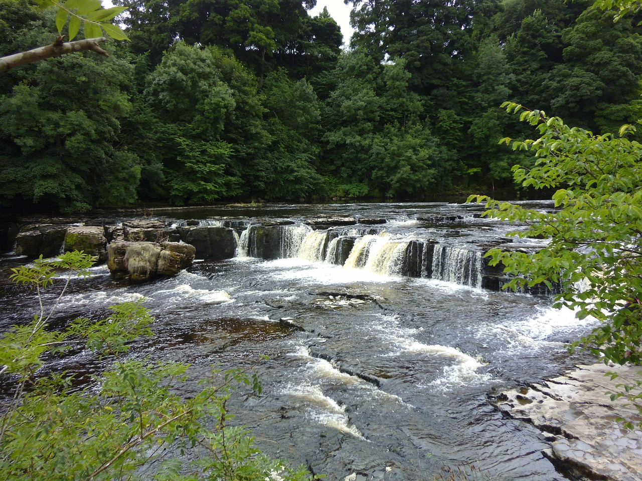 aysgarth waterfall yorkshire dales free photo