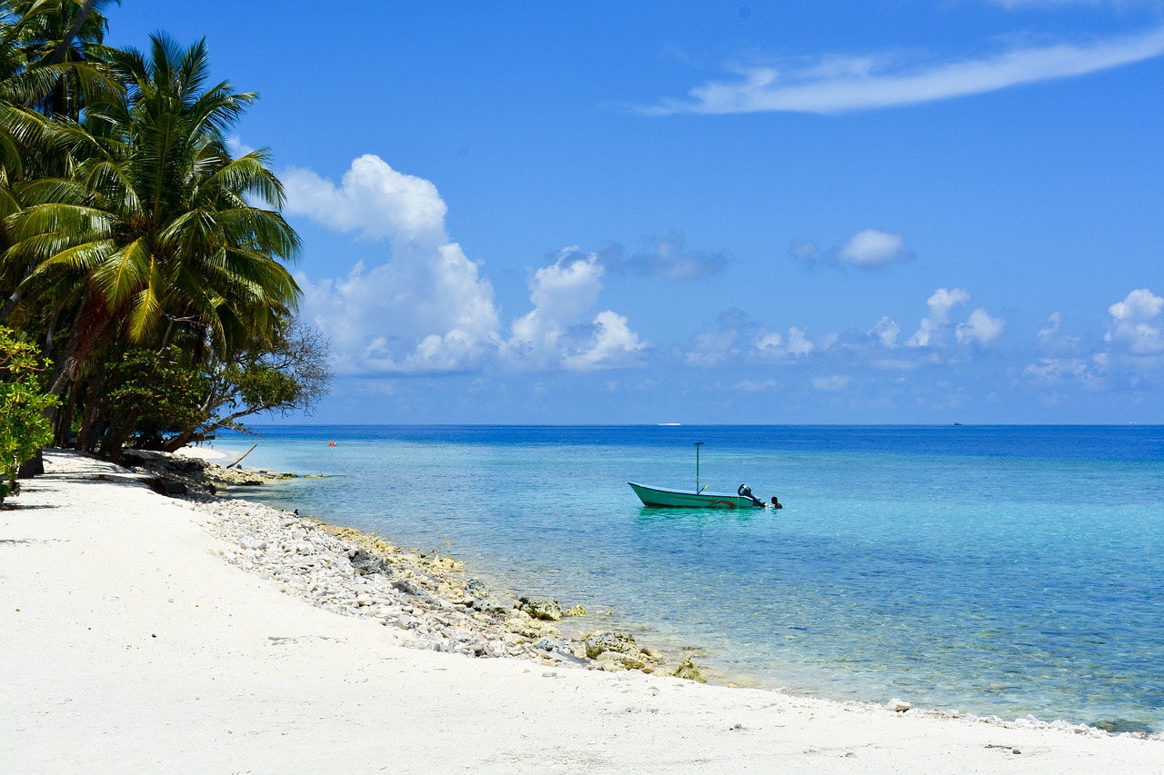 baa dharavandhoo maldives free photo