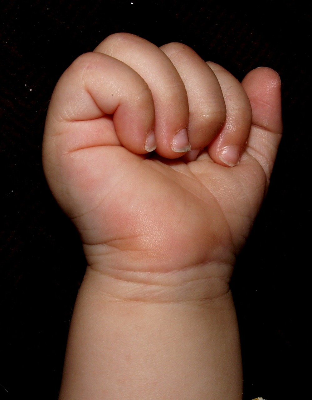 baby hand faust free photo