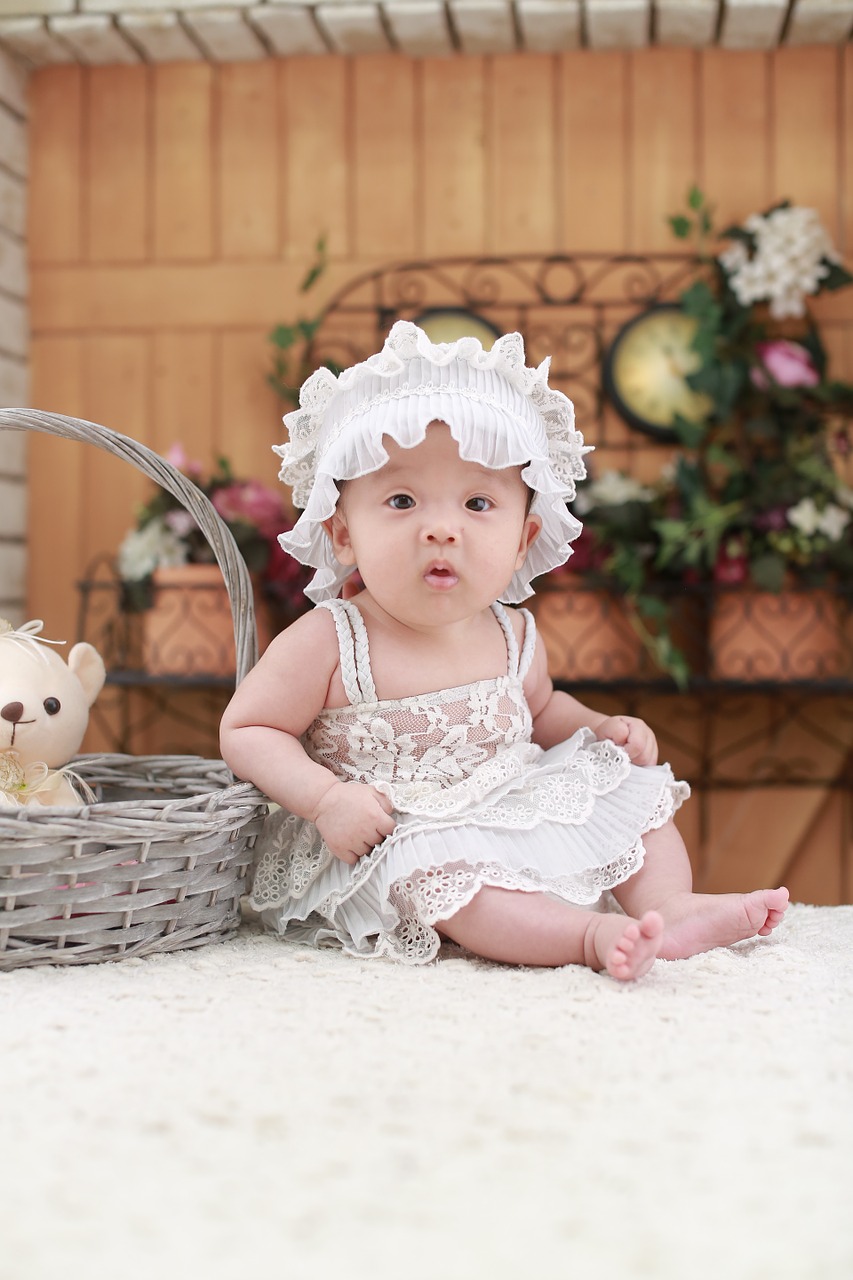 baby cute moe free photo