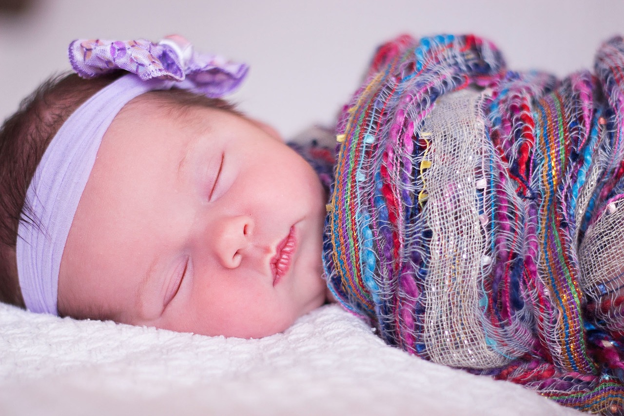 baby sleeping girl free photo