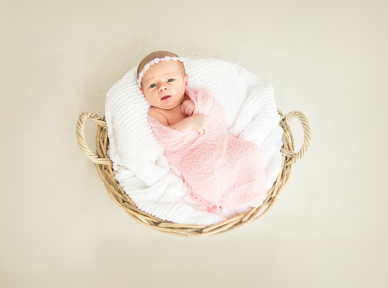 baby girl birth free photo