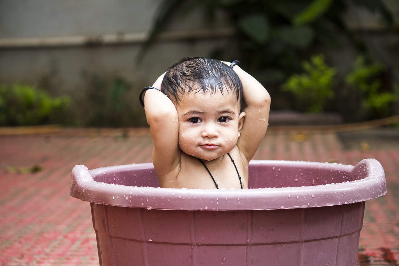 baby kid baby bathing free photo