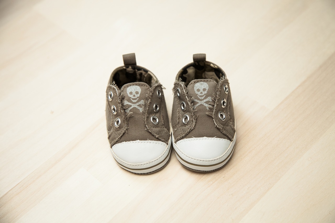 baby shoes skull free photo