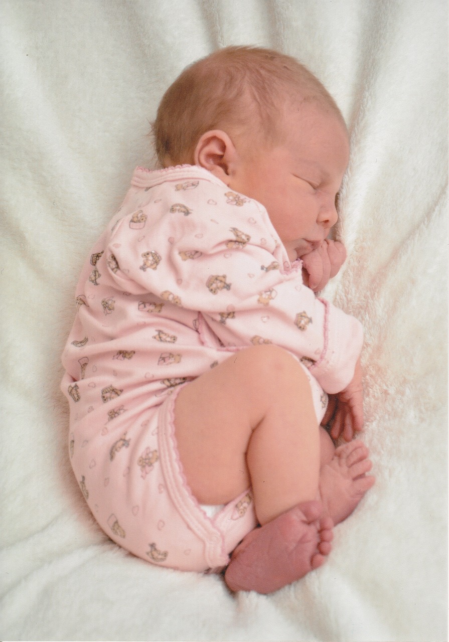 baby birth pink free photo