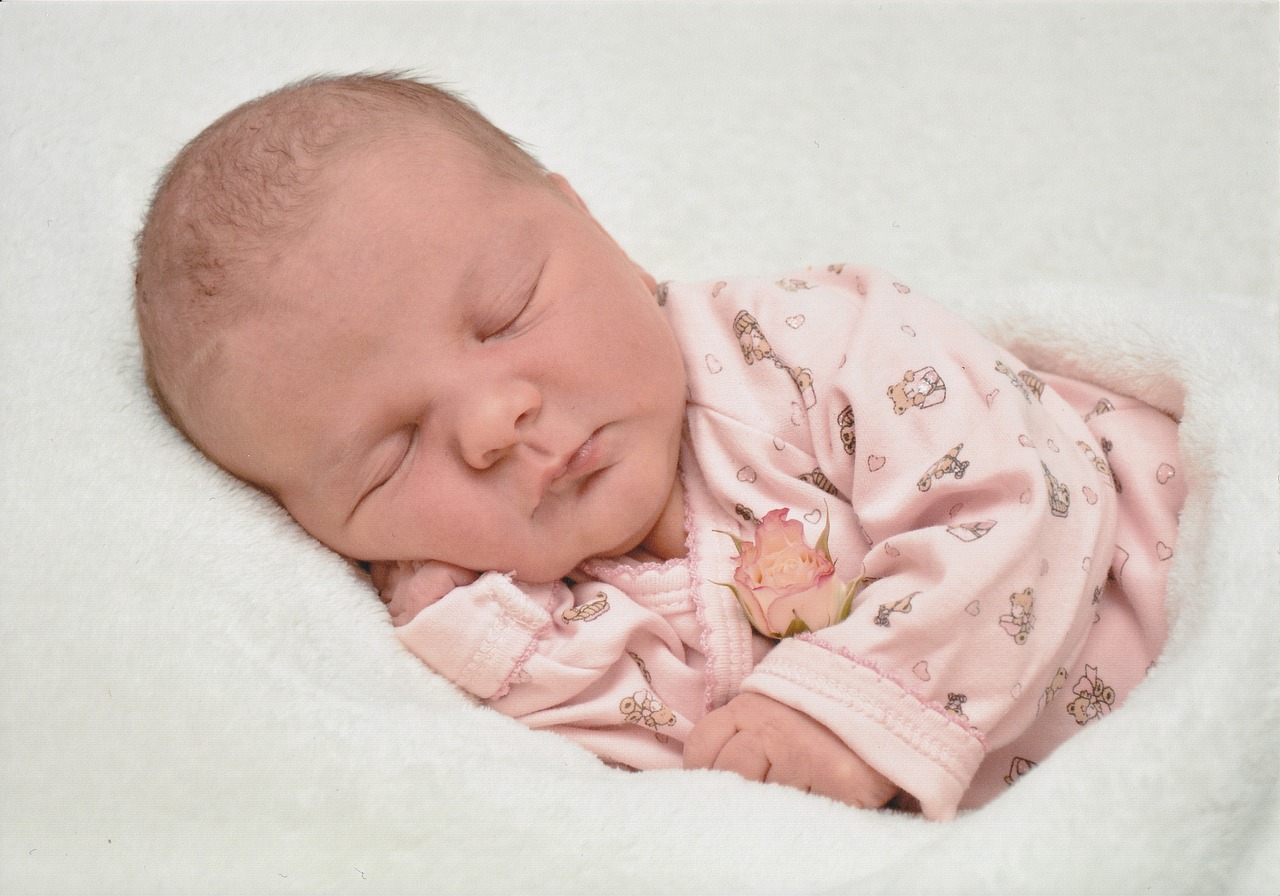 baby birth pink free photo