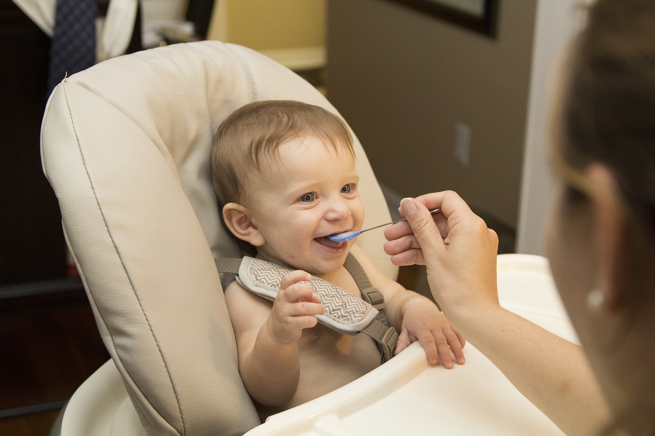 baby eating firsts free photo