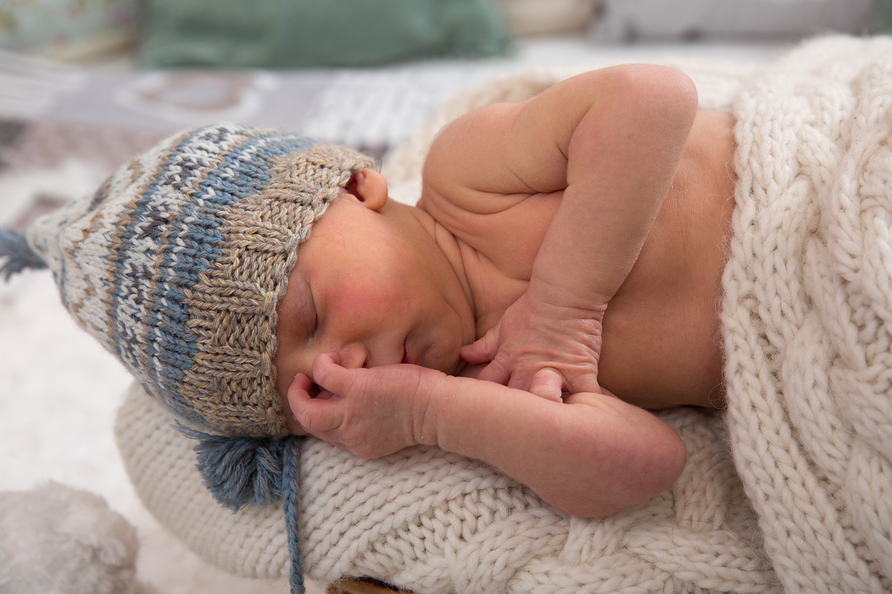 baby newborn blanket free photo