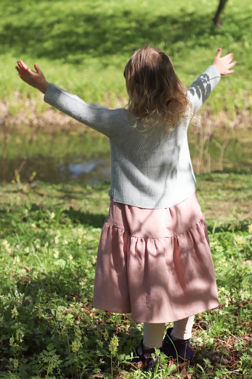 baby  girl  park free photo