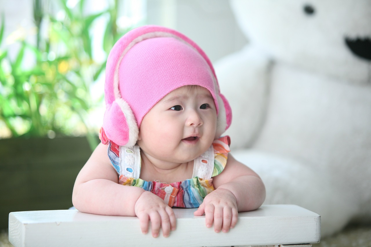 baby headphone pink hat free photo