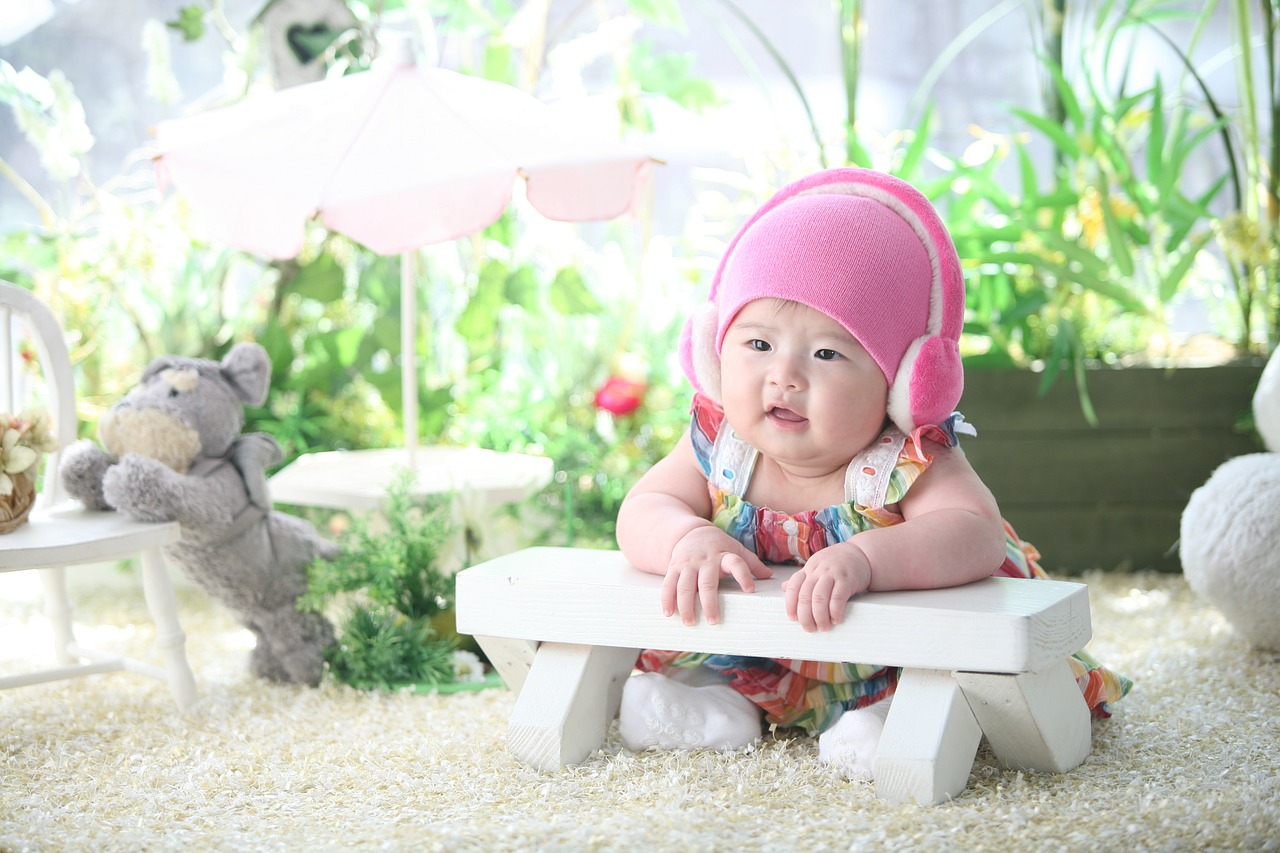 baby headphone pink hat free photo