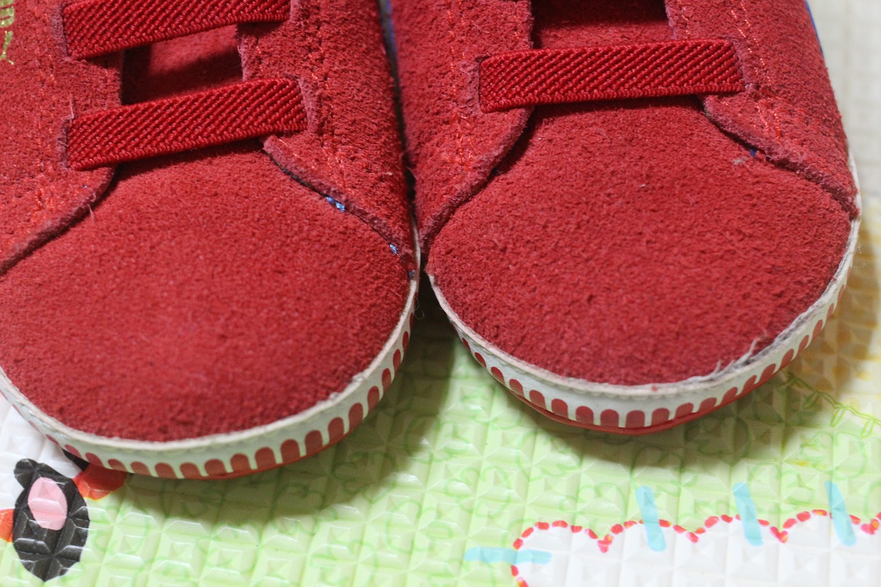 baby shoes red free photo