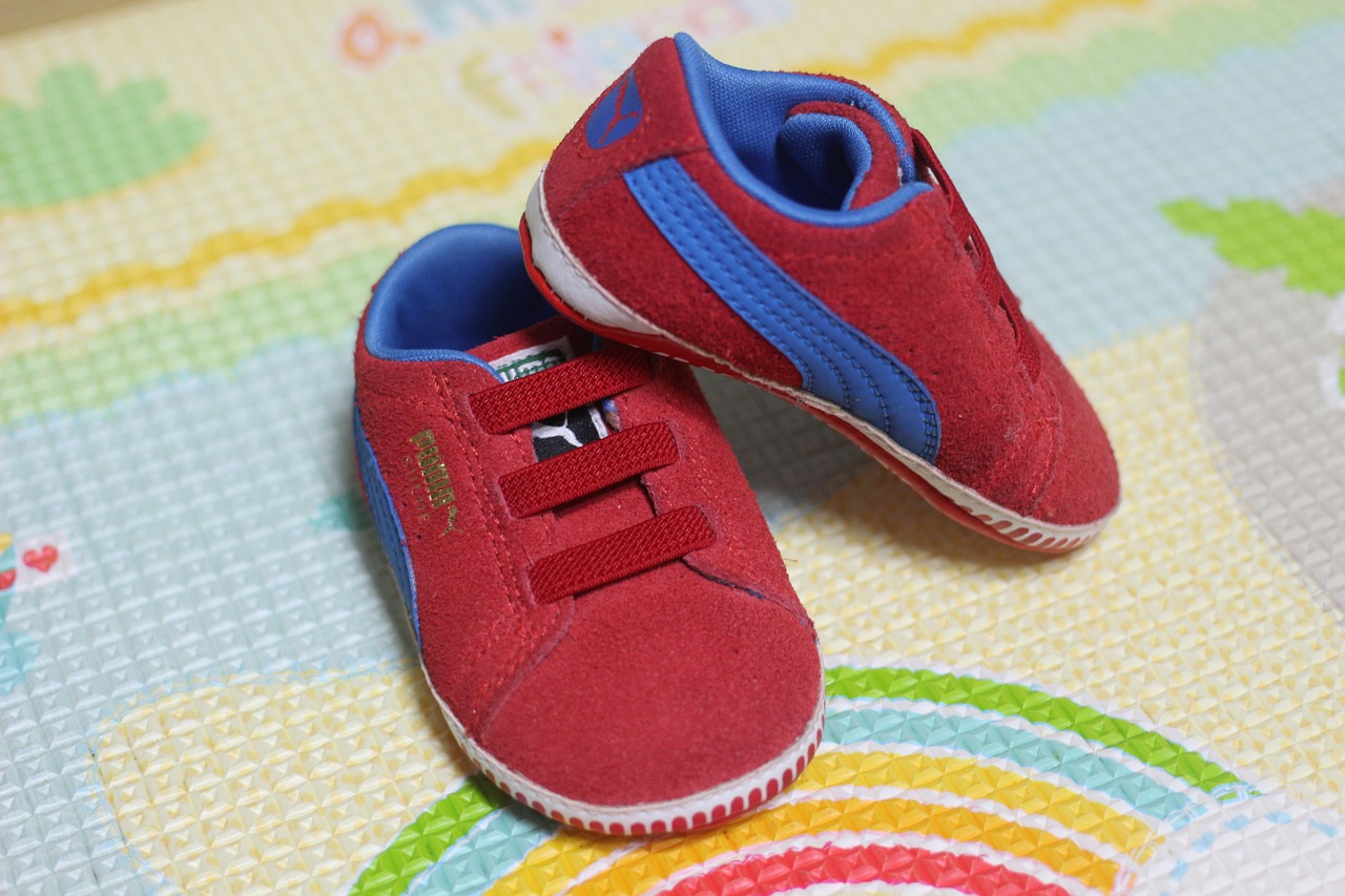 baby shoes red free photo