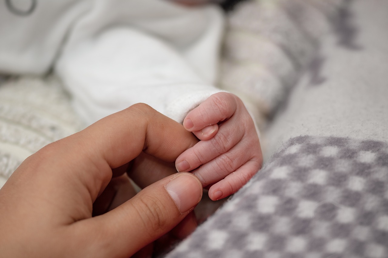 Baby's hand, newborn, small hand, small, hand - free image from ...